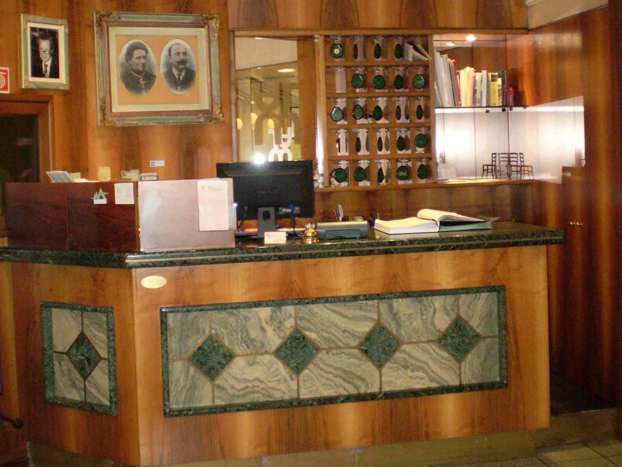 Albergo Moderno Lovere Exterior foto