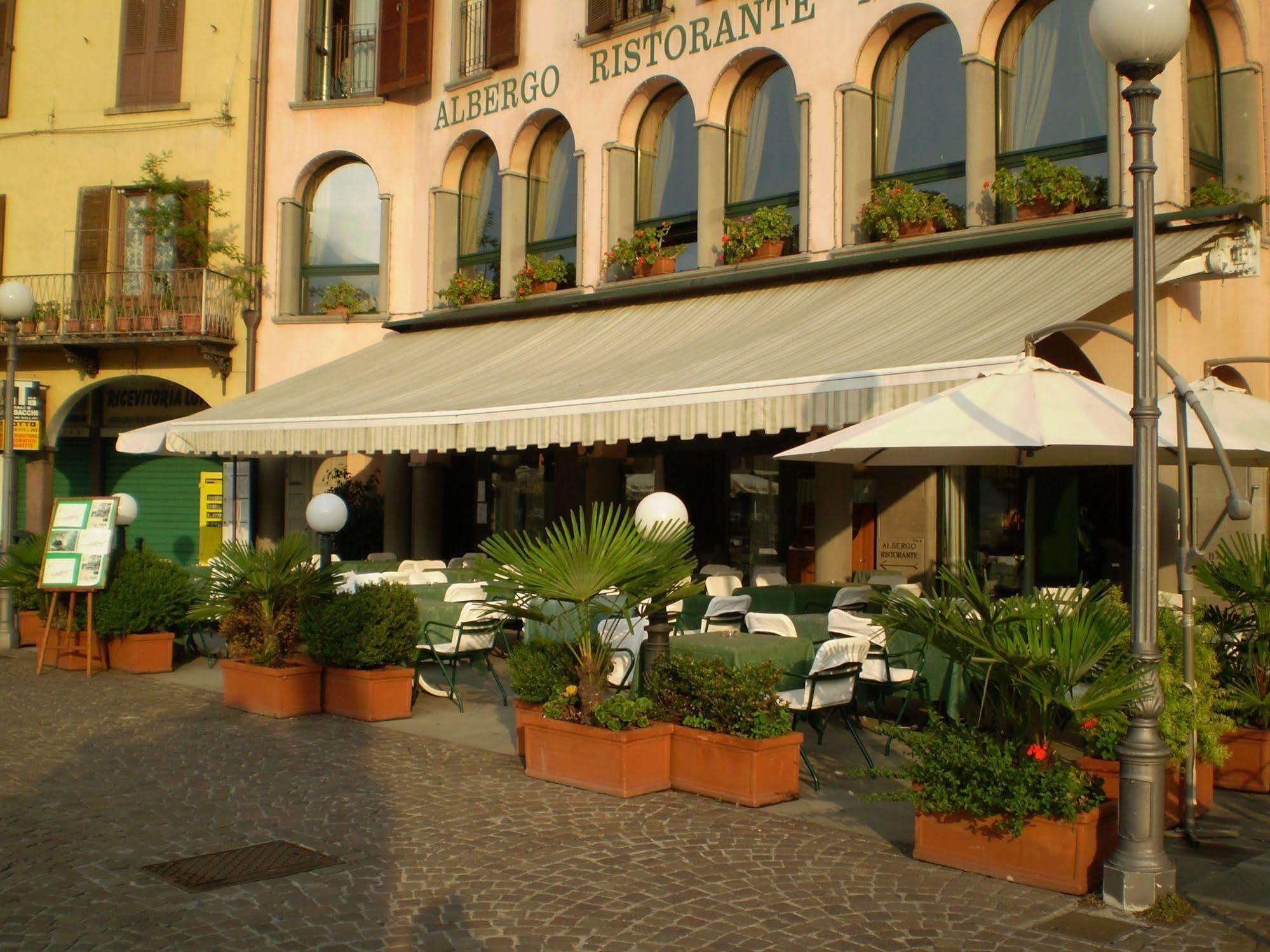 Albergo Moderno Lovere Exterior foto