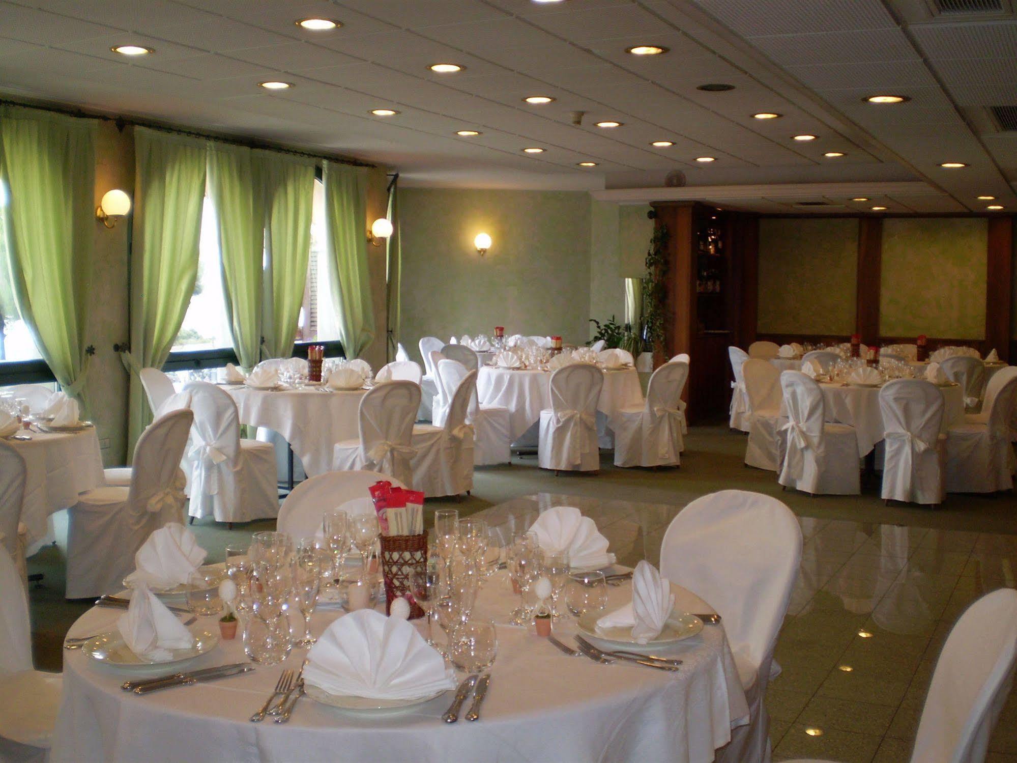 Albergo Moderno Lovere Exterior foto