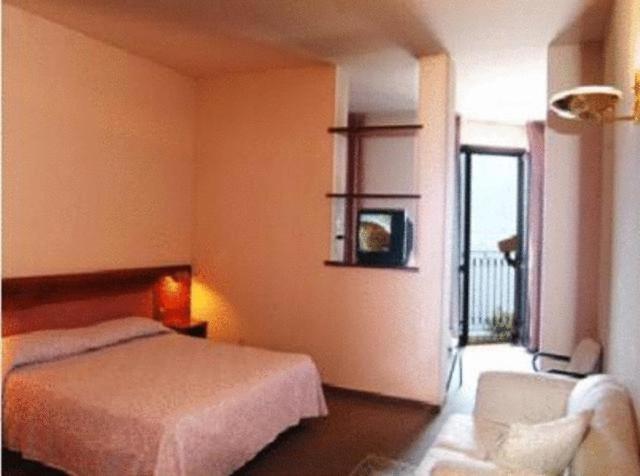 Albergo Moderno Lovere Exterior foto